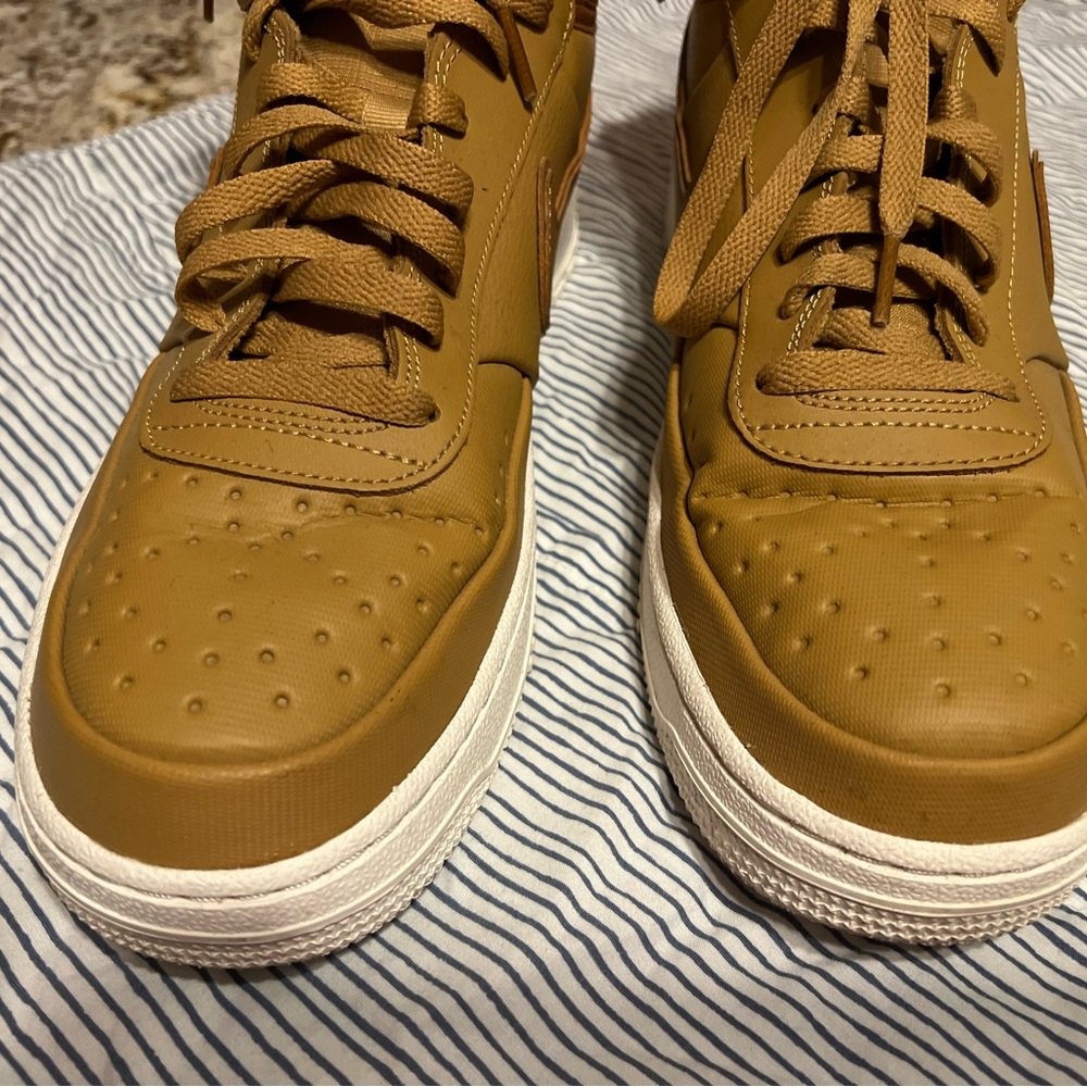Men’s Nike Court Vision Mid Winterized Sneaker Boots ElementalGold/Desert Ochre